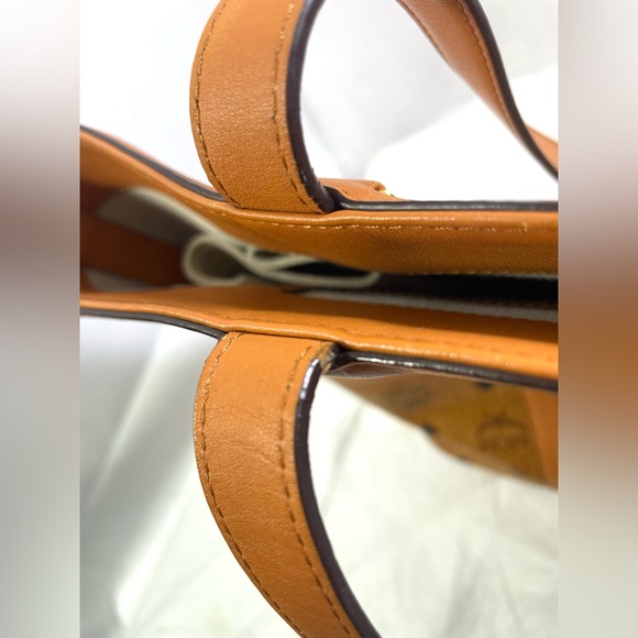 MCM Delmy Visetos Shopper MD Tote.Color: Cognac/Gold. - Picture 17 of 17